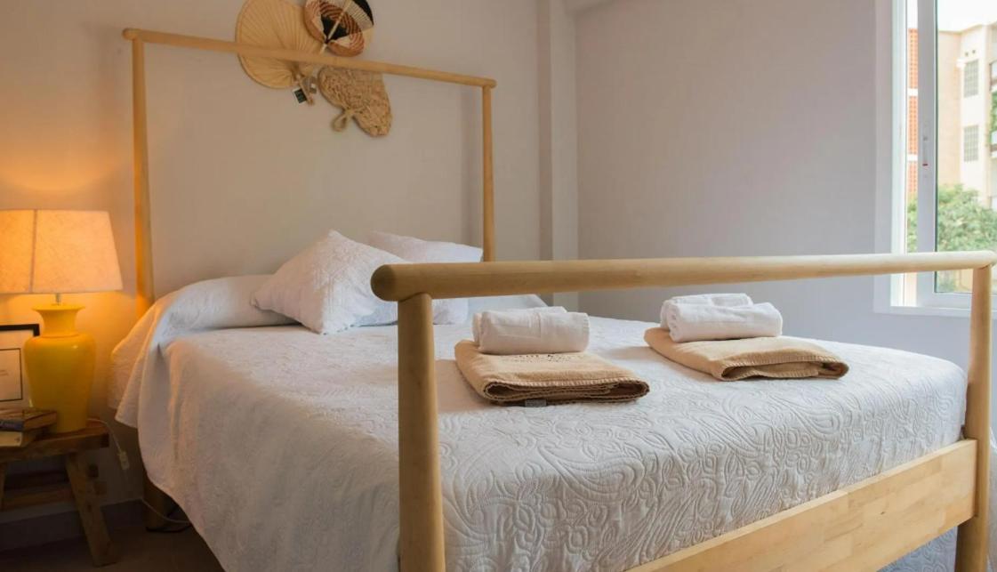 La Casita Bonita - 30M From The Arenal Beach - Private Parking خافييا المظهر الخارجي الصورة