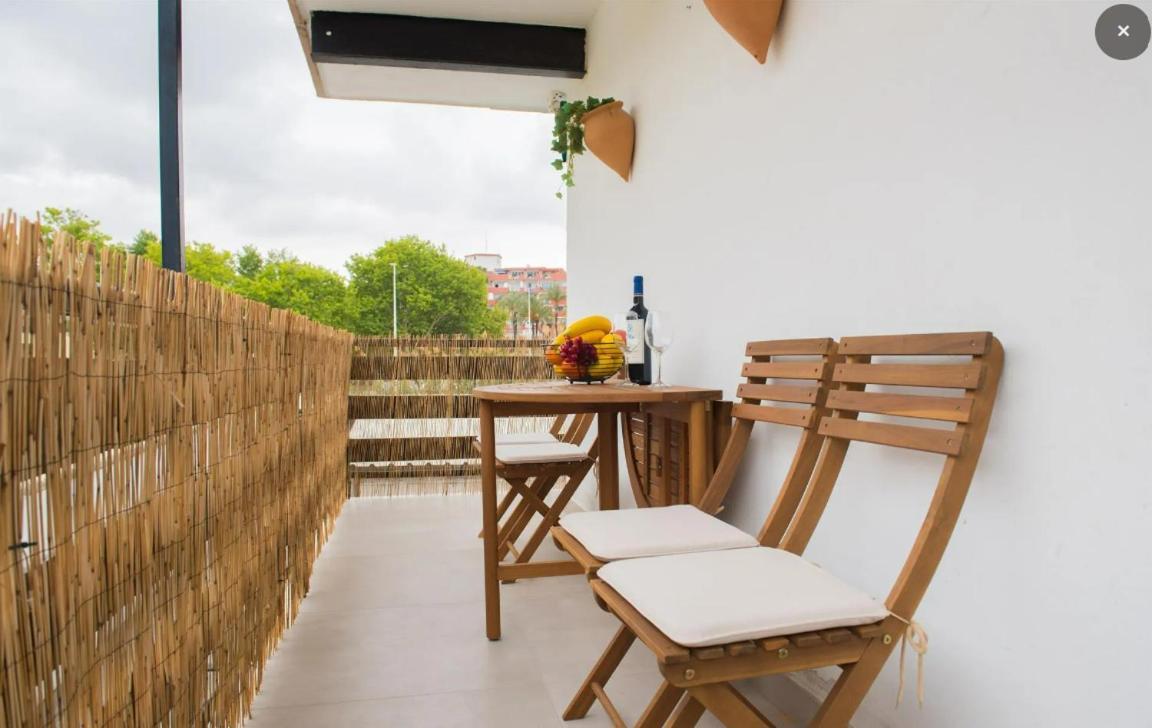 La Casita Bonita - 30M From The Arenal Beach - Private Parking خافييا المظهر الخارجي الصورة